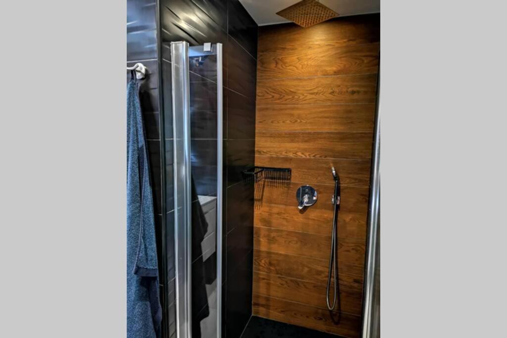 Black Sun. Modern Penthouse In Торевиеха Екстериор снимка